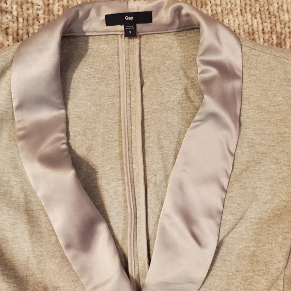 GAP Gray Stretchy Blazer - Picture 4 of 7